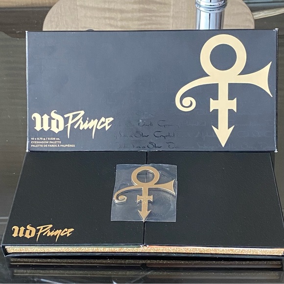 URBAN DECAY x PRINCE EYESHADOW PALETTE - Picture 5 of 11